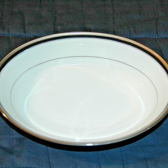 Noritake Platinum 4360 Contemporary Fine Porcelain China Oval Serving Bowl - Picture 2 of 6